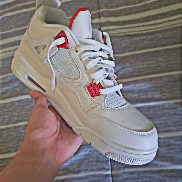size 11 - jordan 4 metallic red - Picture 1 of 5